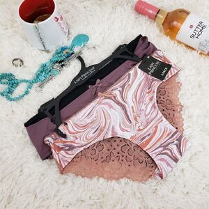 Lady Princess CHEEKY SMALL Multicolor 3 Pack  of panties super cute Intimates